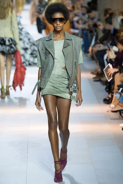 Look 31